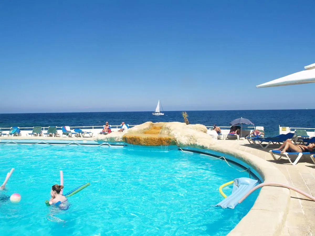 Centric And Modern Penthouse Close To Amenities Msida Apartment
